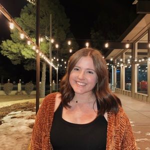 Meet your Posher, Julia